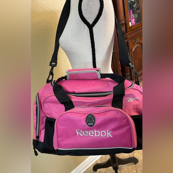 Reebok Handbags - Reebok duffle bag/gym bag‎